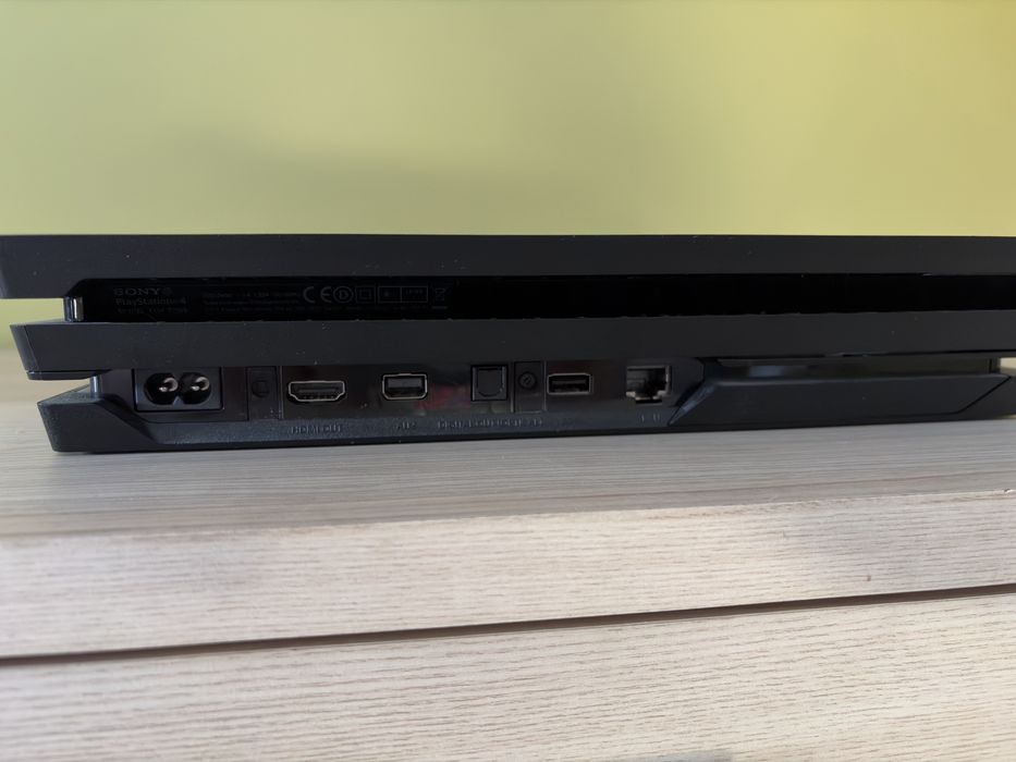 Konsola PS4 Pro