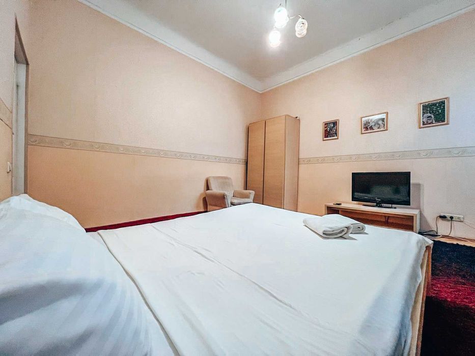 1к метро Театральна Костельна 9 Квартира Подобово Звітні Документи