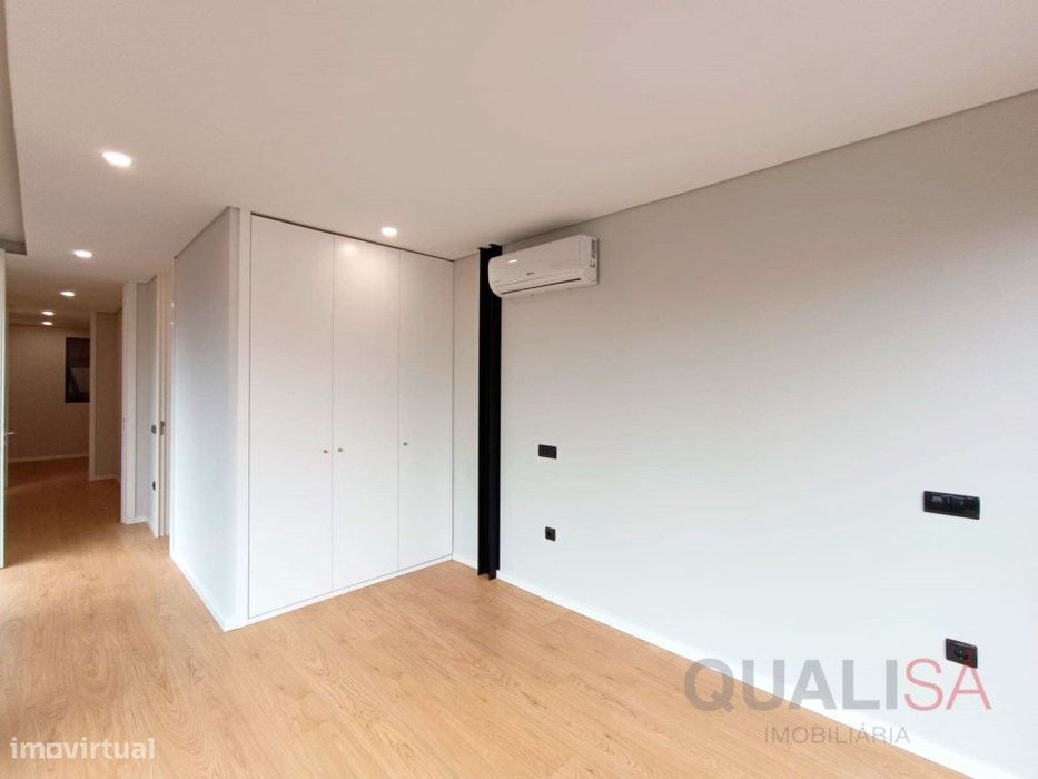 Apartamento T3 novo com lugar de garagem no centro de Braga, na Rua...