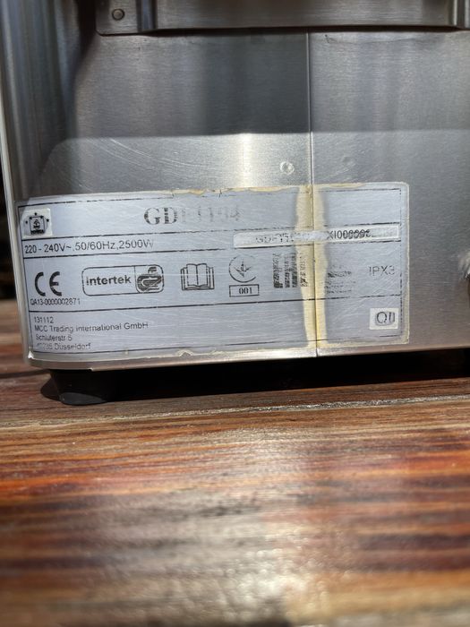 Профессиональная фритюрница Horeca Select GDF 1004 (состояние новой)