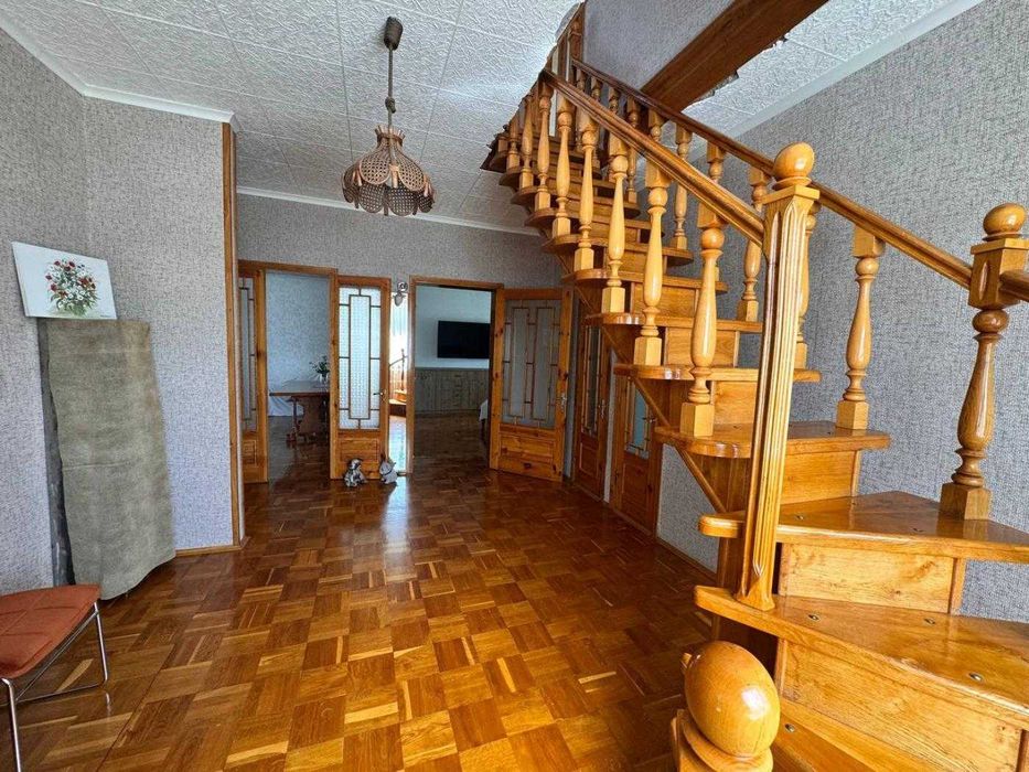 Продажа будинку 200кв.м Мерефа, центр