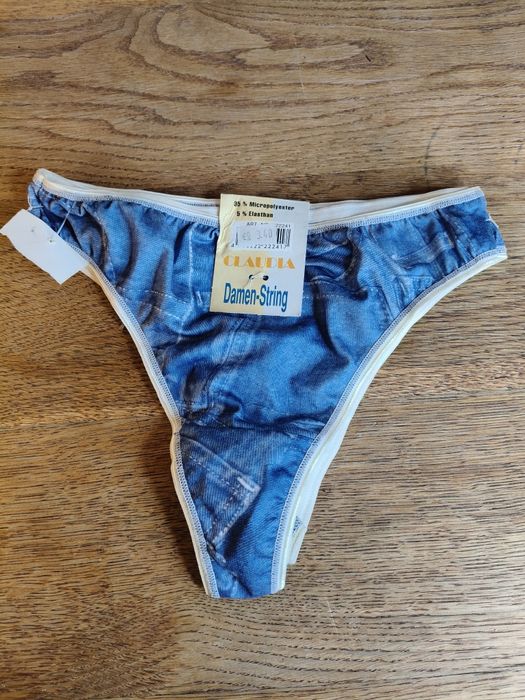 Majtki damskie stringi 8