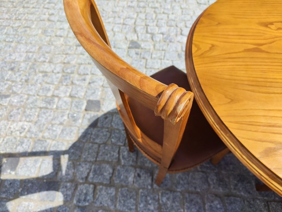 Mesa de jantar + conjunto 6 cadeiras