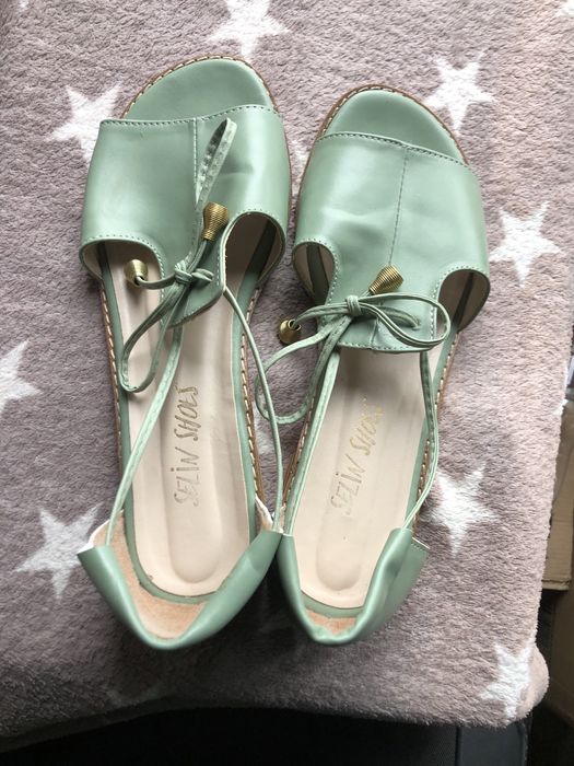 Нові босоніжки, сандалі celine, мешти