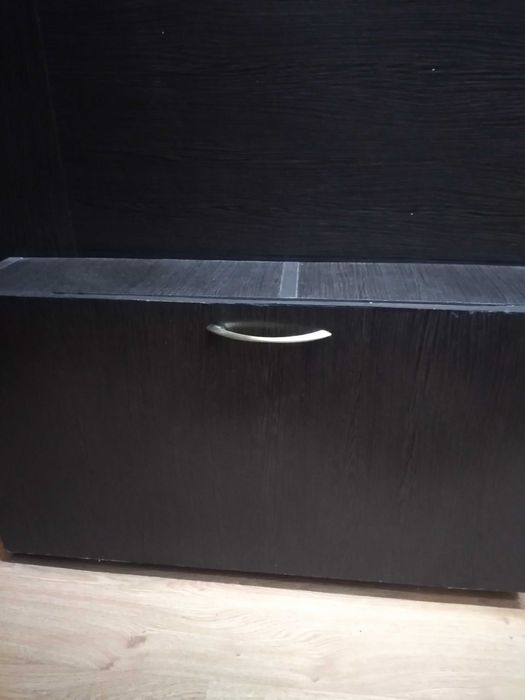 Тумба для обуви цвет венге б /у ширина 20, длина 83, высота 44