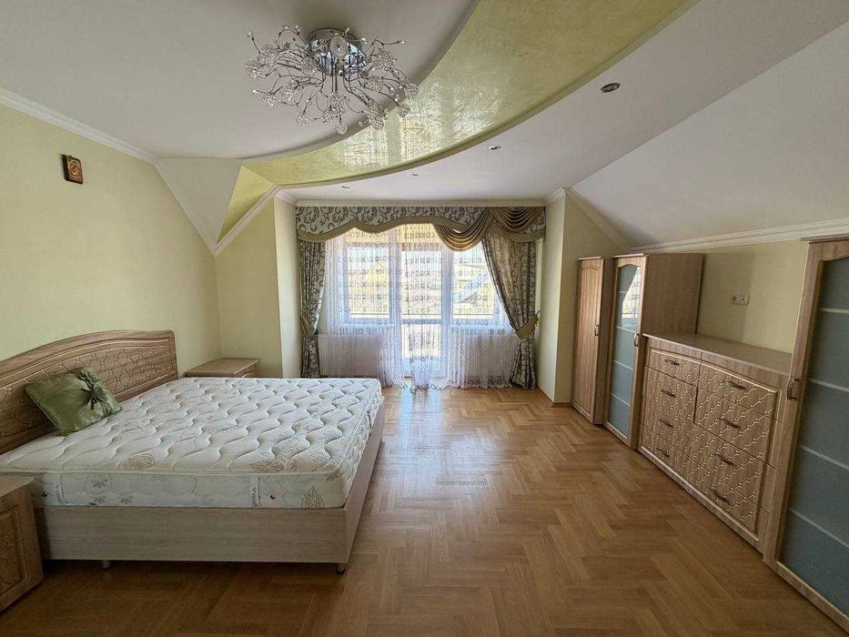 Продається великий будинок з ремонтом і сауною, в Драгомирчанах.