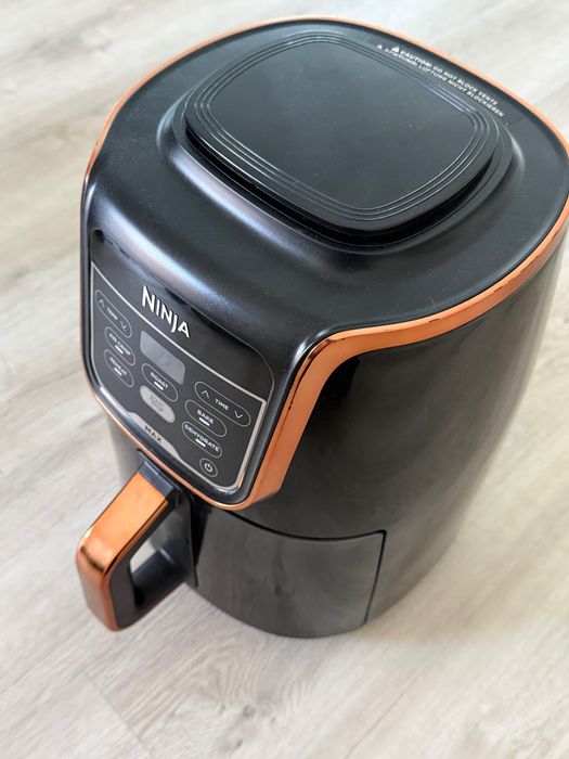 Air Fryer Ninja preto