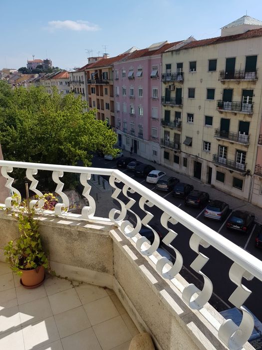 Arrendamento T2 perto do Instituto Superior Técnico