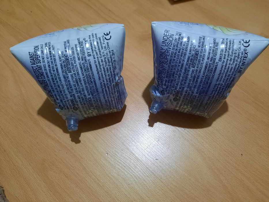 Boias para criança - braçadeiras