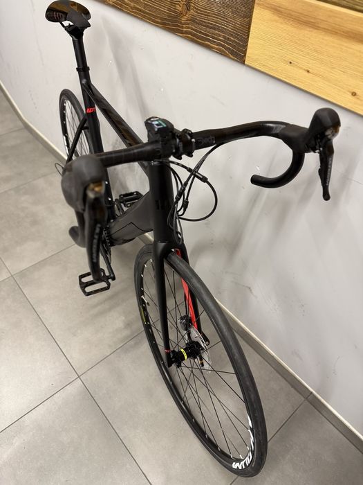 Szosowy rower elektryczny Whistle Flow adv carbon ultegra
