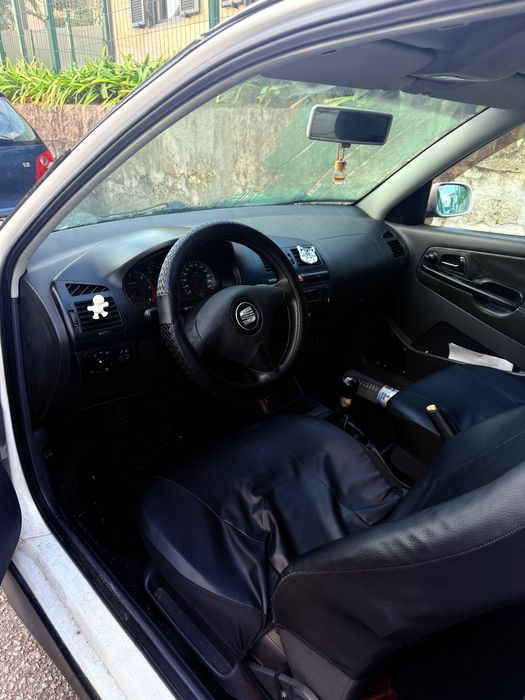 SEAT Ibiza em ótimo estado económico, Pronto a circular Excelente