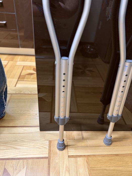 Милиці (костилі) дитячі