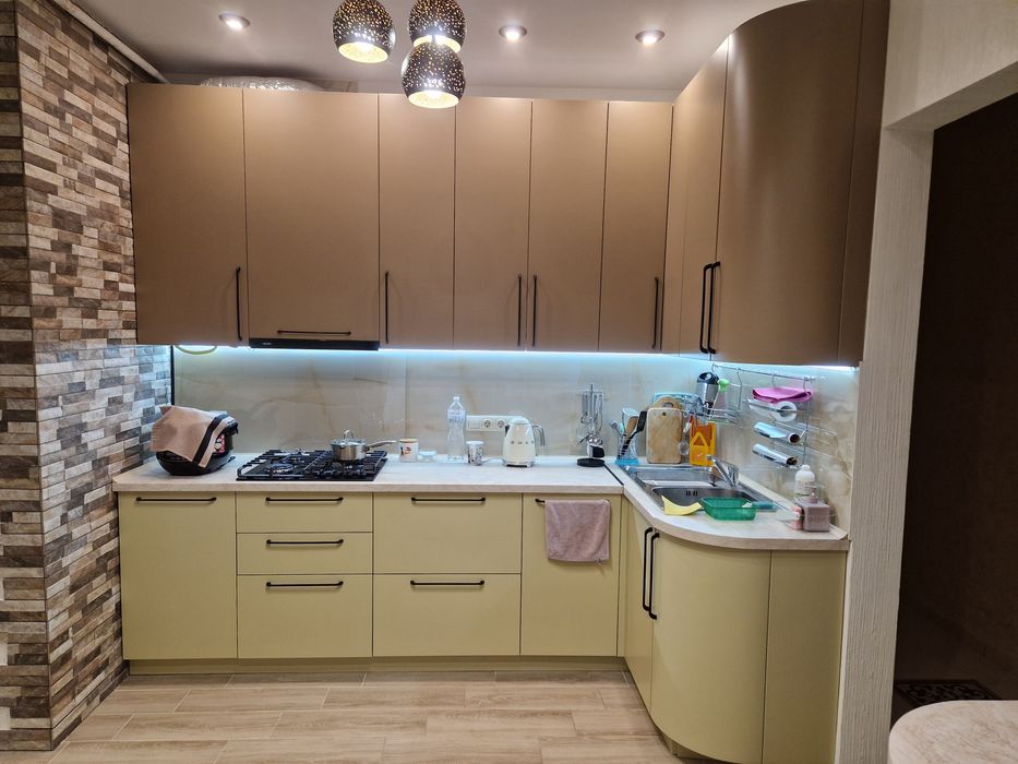 2-ух кімнатна квартира, вул.Метробудівська 13/10