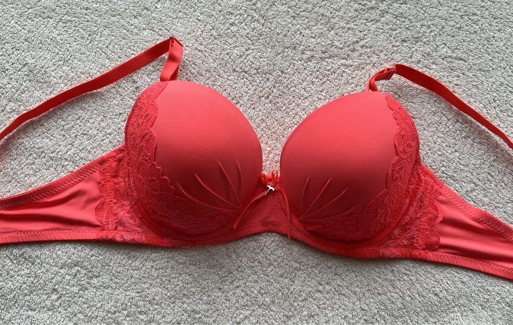 NOWY biustonosz damski 75D