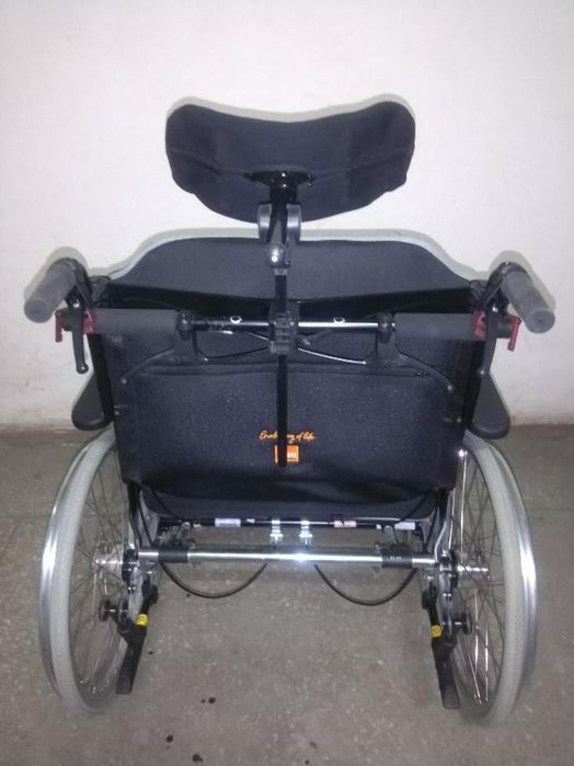 Кресло для инвалидов