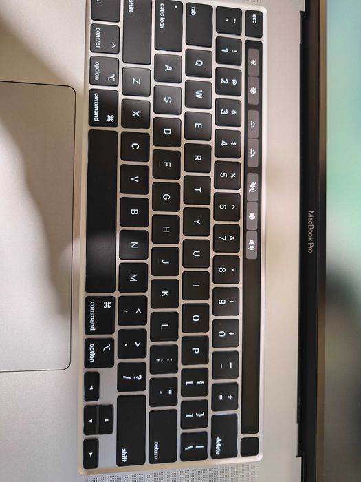 MacBook Pro 16" (2019)  i9,64 GB RAM, 4 TB SSD Stan idealny AppleCare+