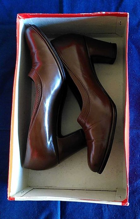 Sapato de salto alto, pele genuína, tamanho 36