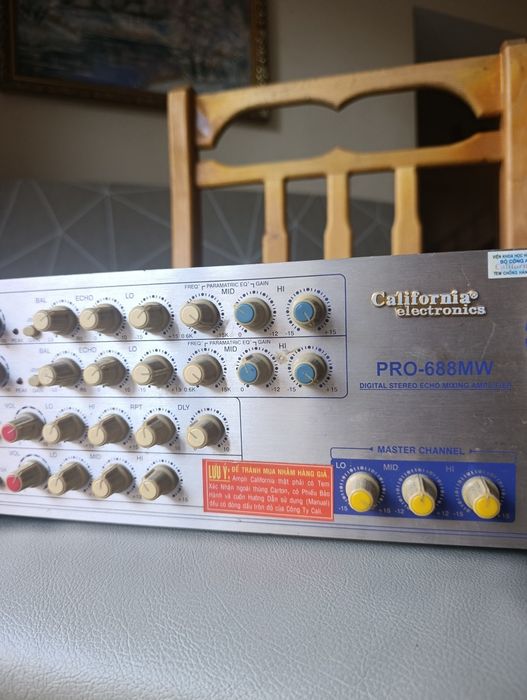 Усилитель, ресивер California Electronics PRO-688A