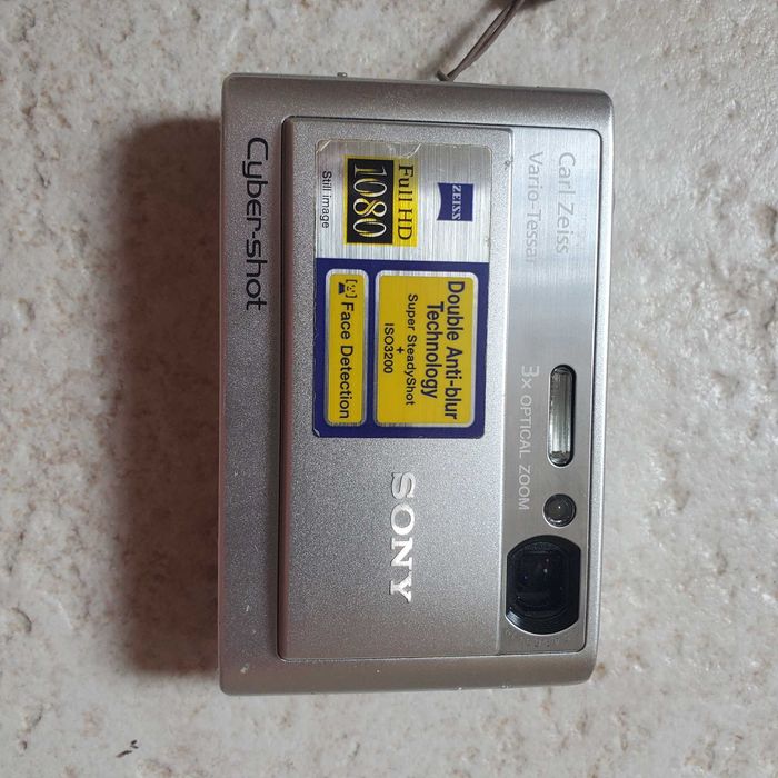 Sony Cyber-shot DSC-T20