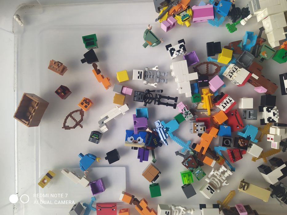 Lego фігуркі орігінал майнкрафт