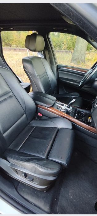 BMW X5 e70 x drive V8