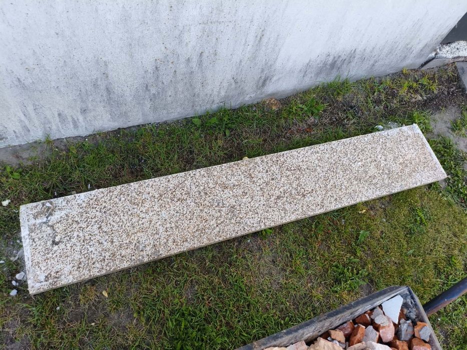 Sprzedam parapety granitowe