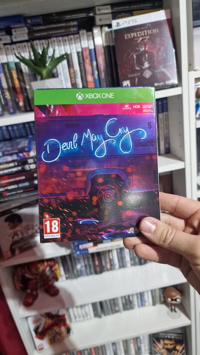 Devil May Cry 5 + Definitive Edition