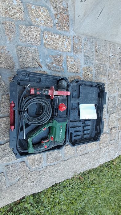Máquina de furar 1050w