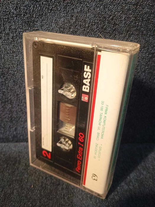 Kaseta Commodore 64 GRUBCIO 63 - składanka gier