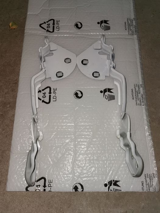 Петля капота Tesla Model 3 highland