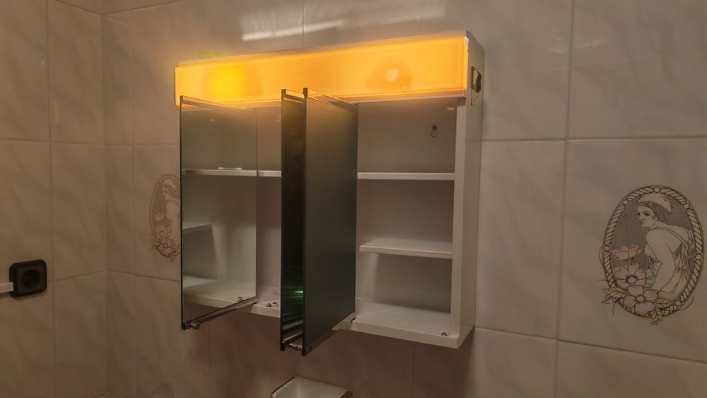 Sanitários, torneiras, toalheiros