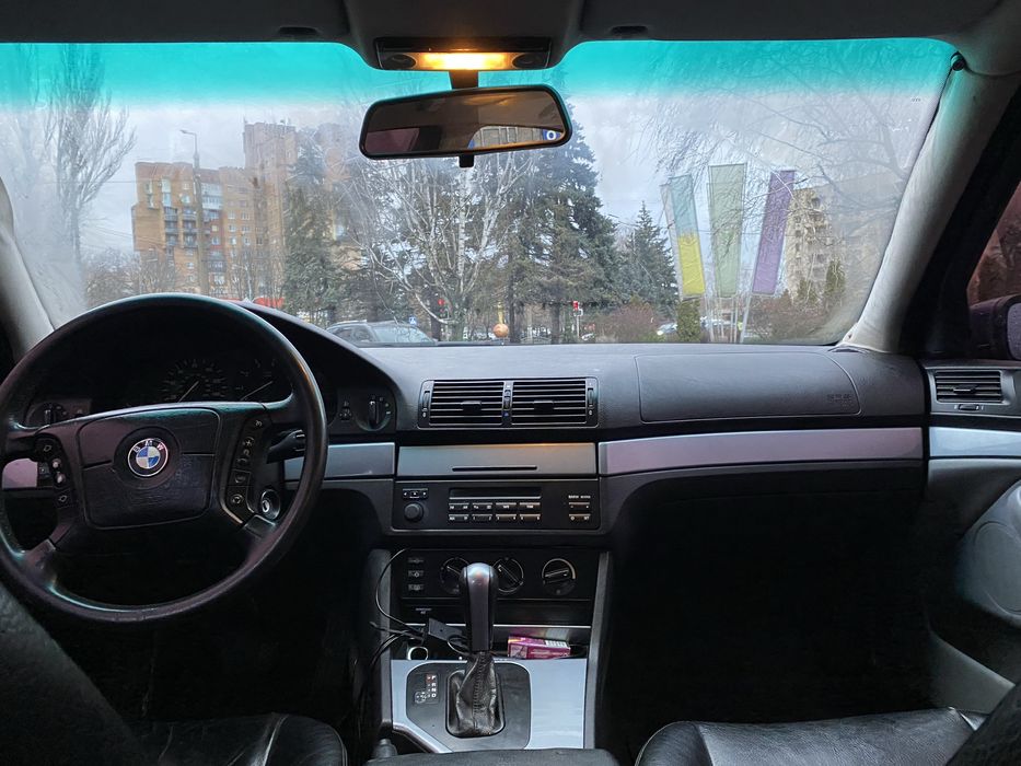 Продам бмв е39 на полном ходу