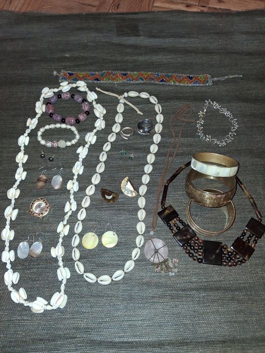 Vendo tudo, 100 euro, jóias, relógio