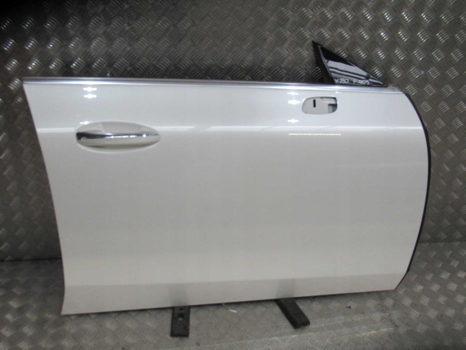 Двери передние задние правые левые Mercedes AMG GT X290 W290 разборка