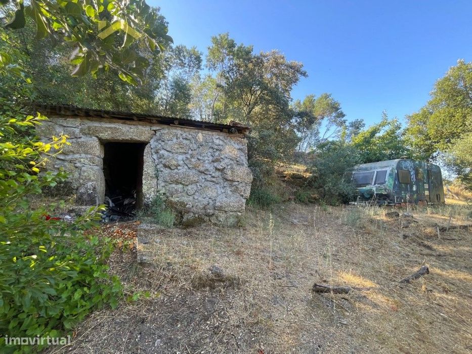 Propriedade Off-Grid com Vistas Deslumbrantes a Apenas 15 Minutos d...