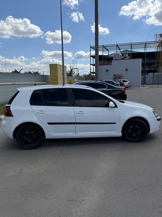 Volkswagen Golf 5 Дизель 2л