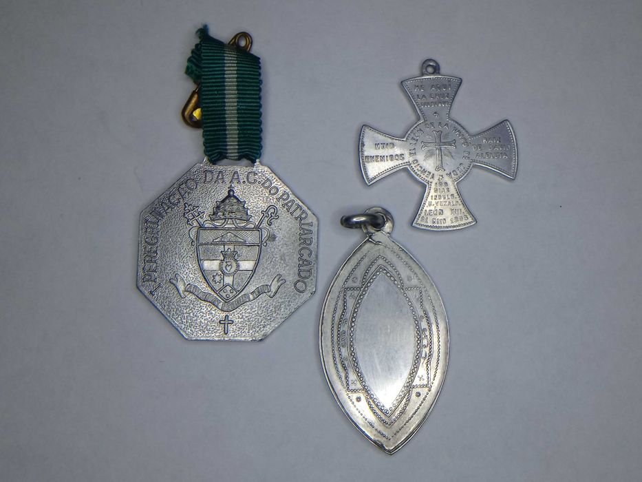 Medalhas religiosas antigas