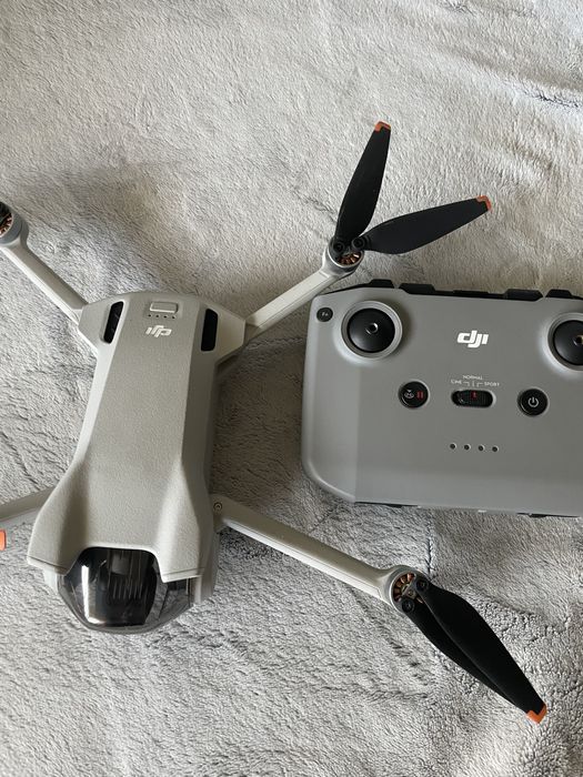 Drone DJI Mini 3 + extras
