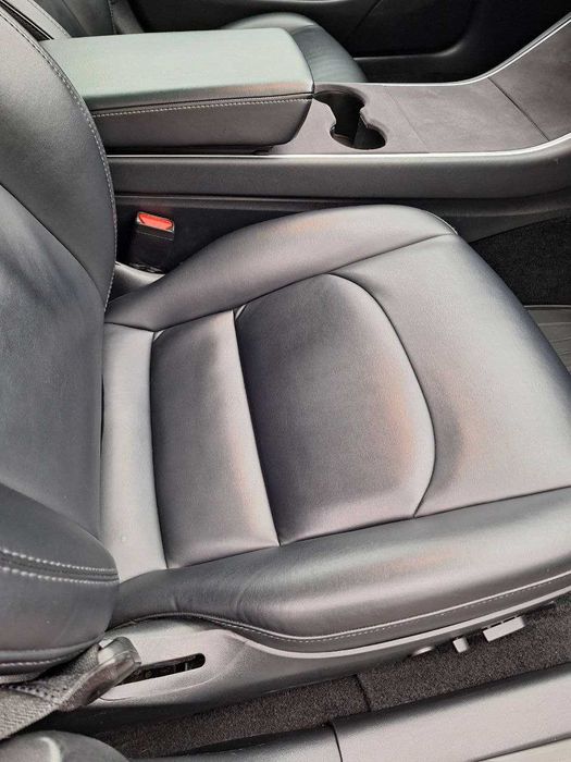 Продам Tesla Model 3 Long Range, 287 к.с.