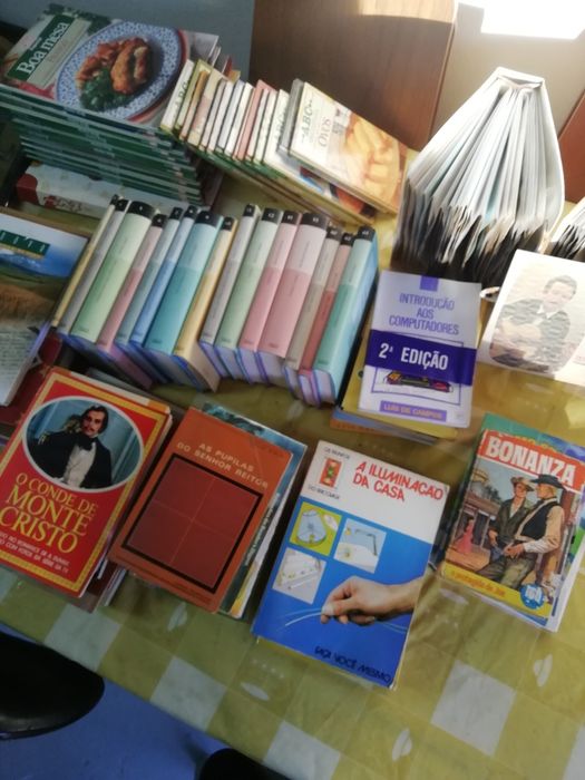 Livros antigos discos em vinil