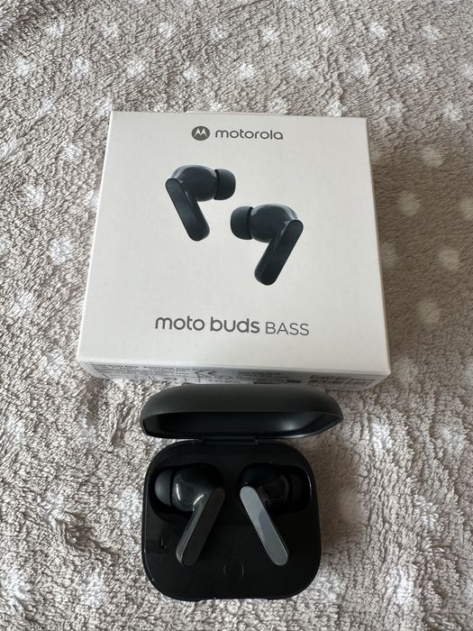 Motorola Moto Buds Bass