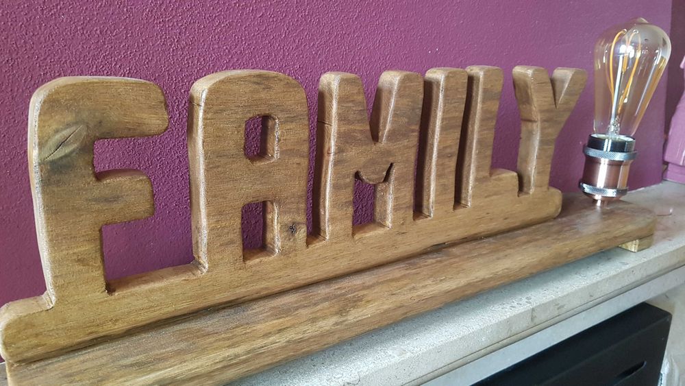 Candeeiro rústico em madeira