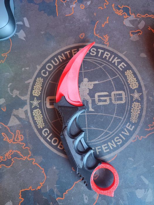 Karambit CS Ruby – Faca Curva Colecionável / Decorativa