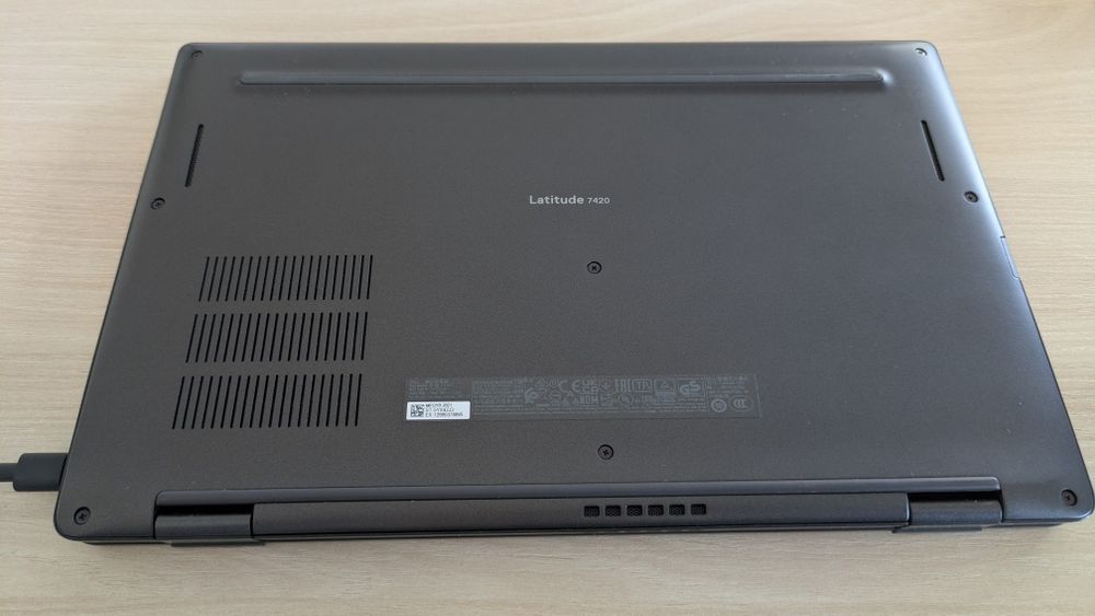 Dell Latitude 7420