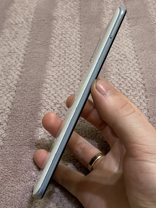 Телефон Samsung Galaxy A50 4/128gb