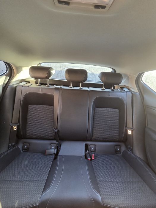 Opel Astra  1.6 CTDI