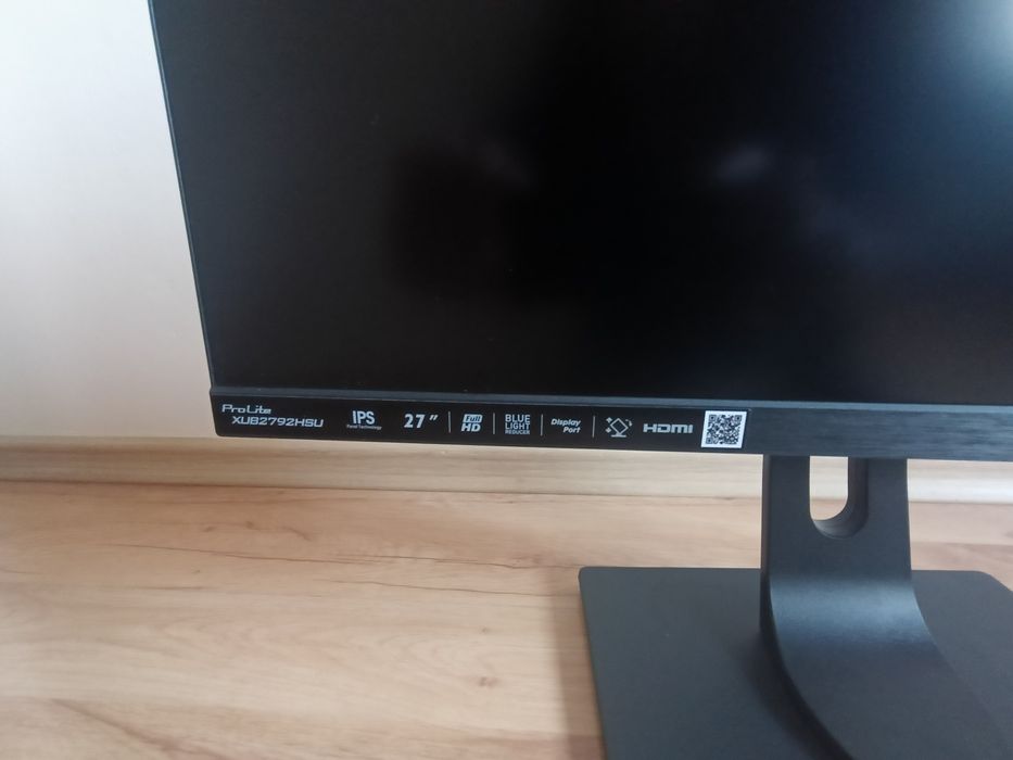 Monitor Iiyama 27''