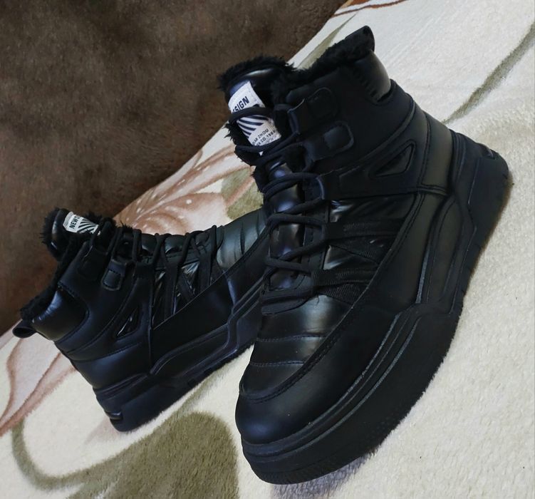 Женские теплые ботинки