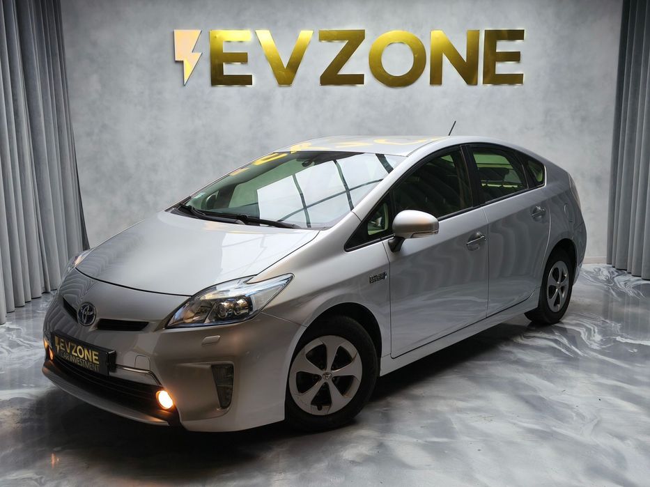 Toyota Prius 1.8 Plug-In Luxury+Pele