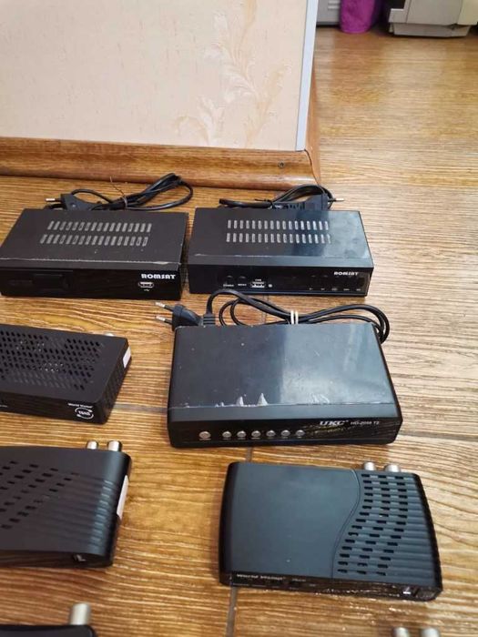 Приставка тюнер Т2 World Vision Romsat UKC